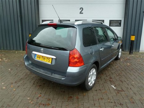 Peugeot 307 - 1.6-16V Oxygo 7 persoons Pano - 1