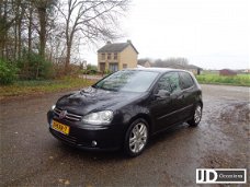 Volkswagen Golf - 2.0 FSI Highline 150PK