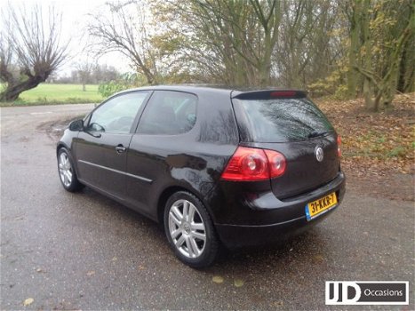 Volkswagen Golf - 2.0 FSI Highline 150PK - 1