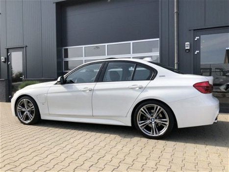 BMW 3-serie - - 330e M-Sport 12-2016 15% 1e Eig BTW Schuifdak 19 inch - 1