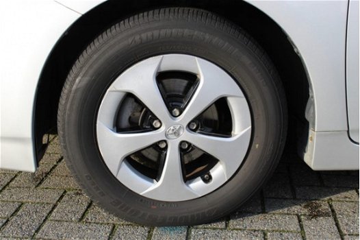 Toyota Prius - 1.8 Comfort | Lederen bekleding | Stoelverwarming | Cruise control | Navigatie | Wint - 1