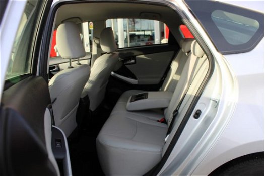 Toyota Prius - 1.8 Comfort | Lederen bekleding | Stoelverwarming | Cruise control | Navigatie | Wint - 1