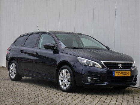 Peugeot 308 - Executive 1.2 PureTech 110PK | NAVI | CLIMA | PANORAMA - 1