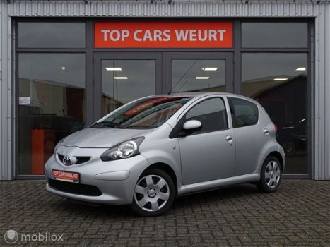 Toyota Aygo - 1.0-12V 125.616 KM*AIRCO*5-DEURS*FINANC. €62 - 1