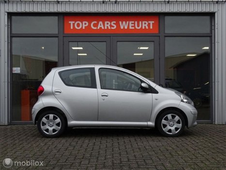 Toyota Aygo - 1.0-12V 125.616 KM*AIRCO*5-DEURS*FINANC. €62 - 1