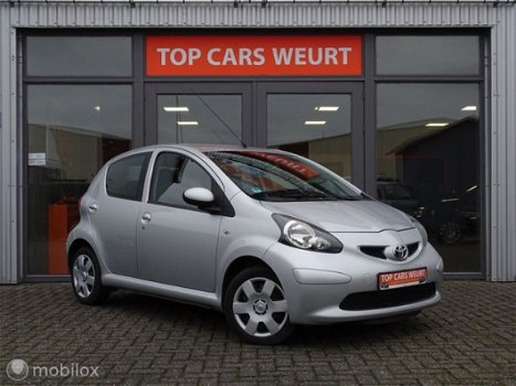 Toyota Aygo - 1.0-12V 125.616 KM*AIRCO*5-DEURS*FINANC. €62 - 1