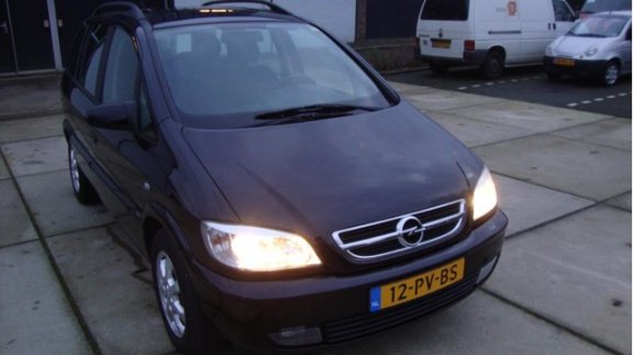 Opel Zafira - 2.2-16V Elegance Nette auto met Airco, Cruise control, dealer onderhouden, extra winte - 1