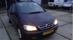 Opel Zafira - 2.2-16V Elegance Nette auto met Airco, Cruise control, dealer onderhouden, extra winte - 1 - Thumbnail
