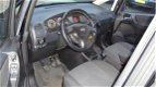 Opel Zafira - 2.2-16V Elegance Nette auto met Airco, Cruise control, dealer onderhouden, extra winte - 1 - Thumbnail