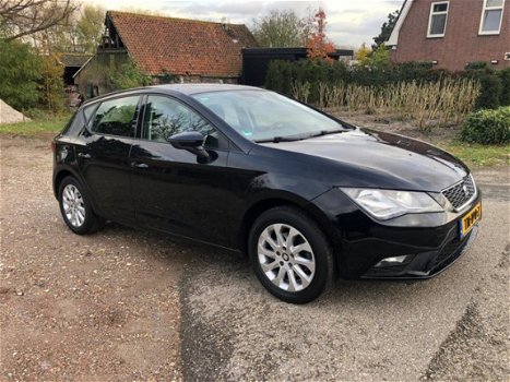 Seat Leon - 1.6 TDI Style Business DSG 2013 ZWART - 1