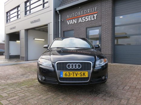 Audi A4 - 1.8 Turbo Pro Line Navi , Clima , Cruise - 1