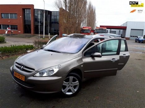 Peugeot 307 SW - 2.0 16V RIJD PERFECT/NAP/APK/AIRCO/INRUIL MOG - 1