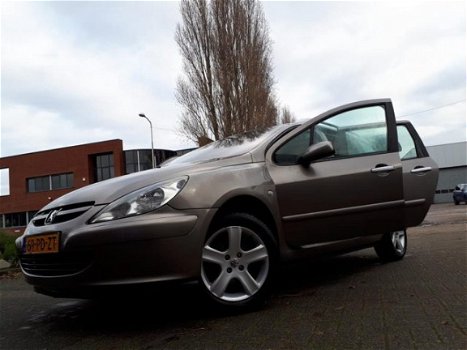 Peugeot 307 SW - 2.0 16V RIJD PERFECT/NAP/APK/AIRCO/INRUIL MOG - 1