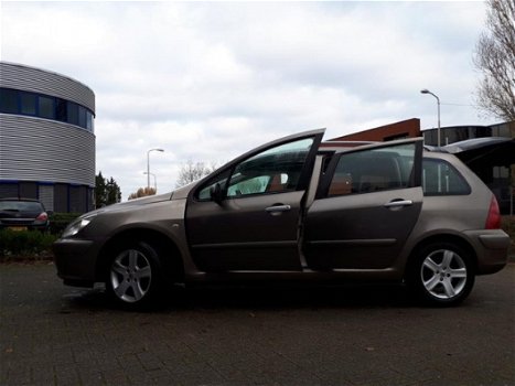 Peugeot 307 SW - 2.0 16V RIJD PERFECT/NAP/APK/AIRCO/INRUIL MOG - 1