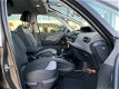 Citroën C4 Picasso - 1.2 PureTech Selection Navigatie, Airco, Cruisecontrol, Massagestoelen voor - 1 - Thumbnail