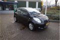 Toyota Yaris - 1.3 VVTi Sol , airco, 5drs, 113dkm. RIJKLAARPRIJS incl nw apk/beurt & 6 mnd bovag gar - 1 - Thumbnail