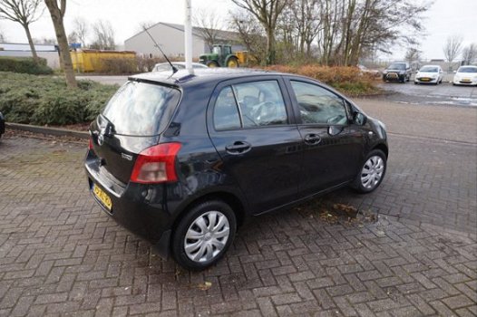 Toyota Yaris - 1.3 VVTi Sol , airco, 5drs, 113dkm. RIJKLAARPRIJS incl nw apk/beurt & 6 mnd bovag gar - 1