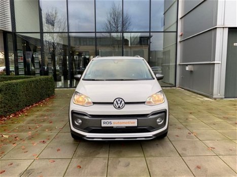 Volkswagen Up! - 1.0 BMT cross up - 1