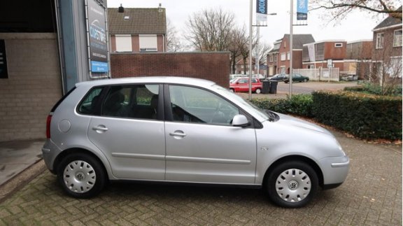 Volkswagen Polo - 1.4-16V Turijn 5DRS/AIRCO/TREKHAAK/NAP - 1