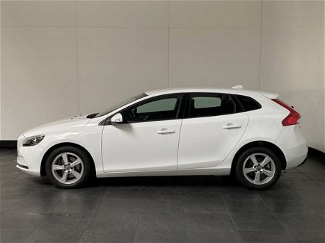 Volvo V40 - 1.6 T2 Kinetic ligne you - 1