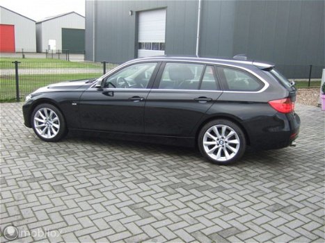 BMW 3-serie Touring - 318d Modern Line Navi/Leder/cruise/PDC - 1