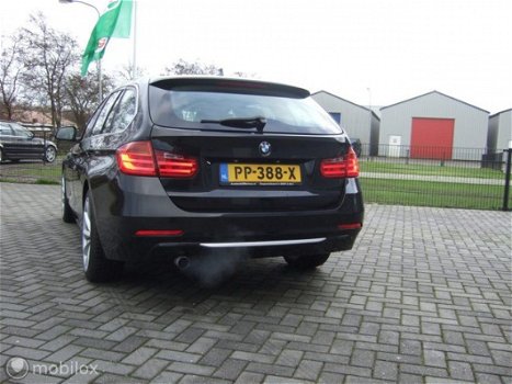 BMW 3-serie Touring - 318d Modern Line Navi/Leder/cruise/PDC - 1