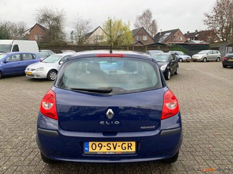 Renault Clio - 1.2 16v *NAP*Zeer goed onderhouden*APK - 1
