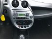 Ford Ka - 1.3 Futura airco elektrische ramen centrale deurvergrendeling - 1 - Thumbnail