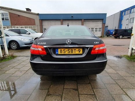 Mercedes-Benz E-klasse - E 220 CDI BLUEEFFICIENCY AVANTGARDE - 1