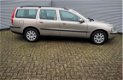 Volvo V70 - 2.4 140pk Comfort Line AUTOM. CLIMA CRUISE YOUNGTIMER - 1 - Thumbnail