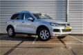 Volkswagen Touareg - 3.0 TDI 2012 (Grijs kenteken) VAN BTW NAVI - 1 - Thumbnail