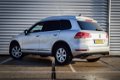 Volkswagen Touareg - 3.0 TDI 2012 (Grijs kenteken) VAN BTW NAVI - 1 - Thumbnail