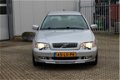 Volvo V40 - 1.8 Europa | Airco - Stoelverwarming - Goed Onderhouden - 1 - Thumbnail