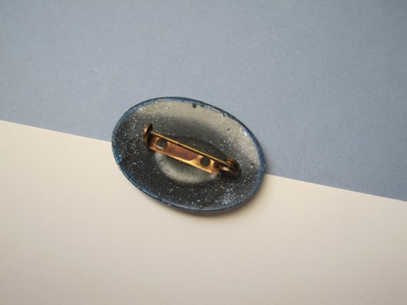 Broche wit blauw vuur emaille met rode bloemen 3.3x2.4 cm - Afbeelding 5