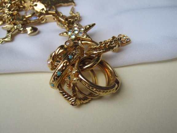 Ketting Kirks Folly goudkleurig met fabelachtige bedels en ringen 76 cm - Afbeelding 7