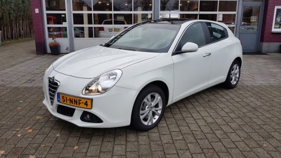 Alfa Romeo Giulietta - 1.4 T Distinctive - 1