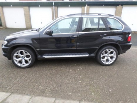 BMW X5 - 4.4i Executive - 1