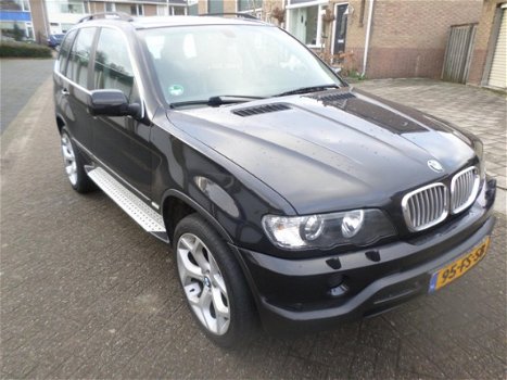 BMW X5 - 4.4i Executive - 1