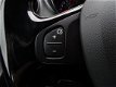 Renault Captur - TCe 90 Expression | Navigatie | Two-Tone | Airco | Cruise Control | Keyless Entry | - 1 - Thumbnail