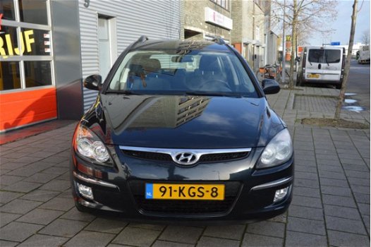 Hyundai i30 CW - 5Drs I Airco I Sport velgen I Dealer onderhouden - 1