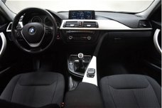 BMW 3-serie - (J) 320d Executive [ Navi-Prof Xenon Camera Climate ]