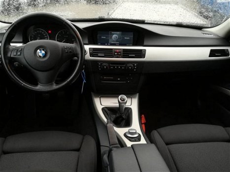 BMW 3-serie Touring - 320i Executive Nav/Xenon/PDC/Sport - 1