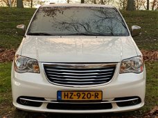 Lancia Voyager - T&C 3.6 V6 Stow&Go LIMITED AANBIEDING