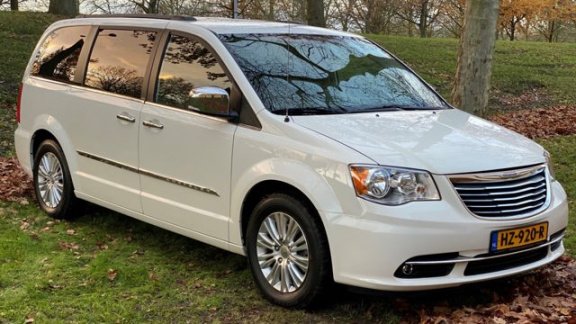 Chrysler Town and Country - 3.6 V6 LIMITED ALLE OPTIES - 1