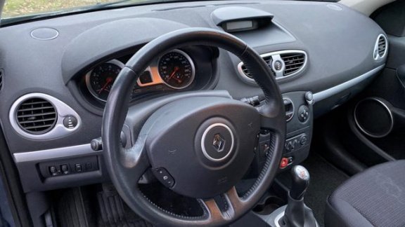 Renault Clio - 1.4-16V Dynamique NL-AUTO incl. NWE GRATIS APK - 1