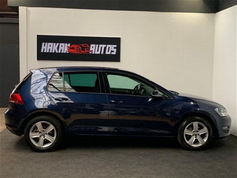 Volkswagen Golf - 1.2 TSI Highline BlueMotion - Clima PDC Stoelverwarming - 1