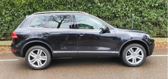 Volkswagen Touareg - 3.0 TDI Highline - 1