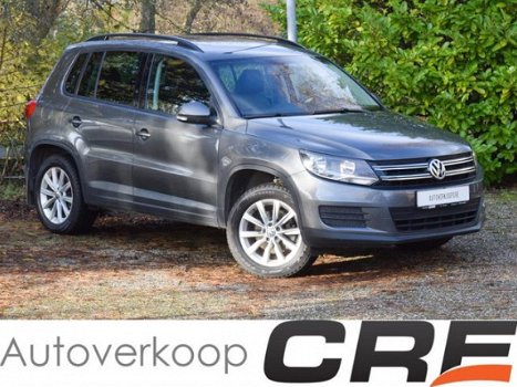 Volkswagen Tiguan - 2.0 TSI 4Motion automaat / zwart leer / camera achter / afneembare trekhaak / st - 1