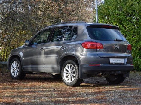 Volkswagen Tiguan - 2.0 TSI 4Motion automaat / zwart leer / camera achter / afneembare trekhaak / st - 1