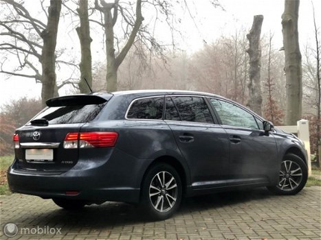 Toyota Avensis - 2.0 D-4D Business|RIJKL|HISTORIE BKND|PDC|NAV - 1